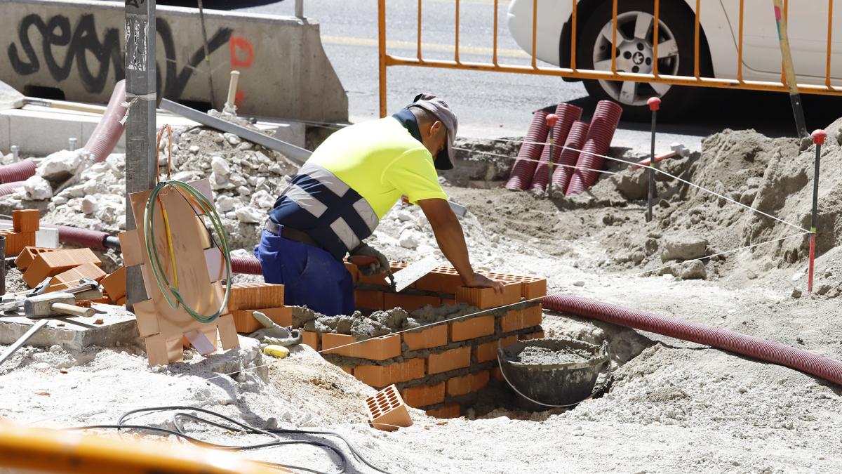 CCOO reclama reforzar la prevención de los riesgos derivados de la exposición solar, especialmente entre las personas que trabajan al aire libre.