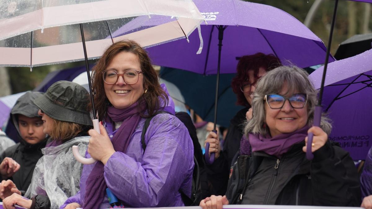 La secretaria confederal de Mujeres, Igualdad y Condiciones de Trabajao de CCOO, Carolina Vidal Lpez, y la secretaria generla de Madrid, Paloma Lpez.