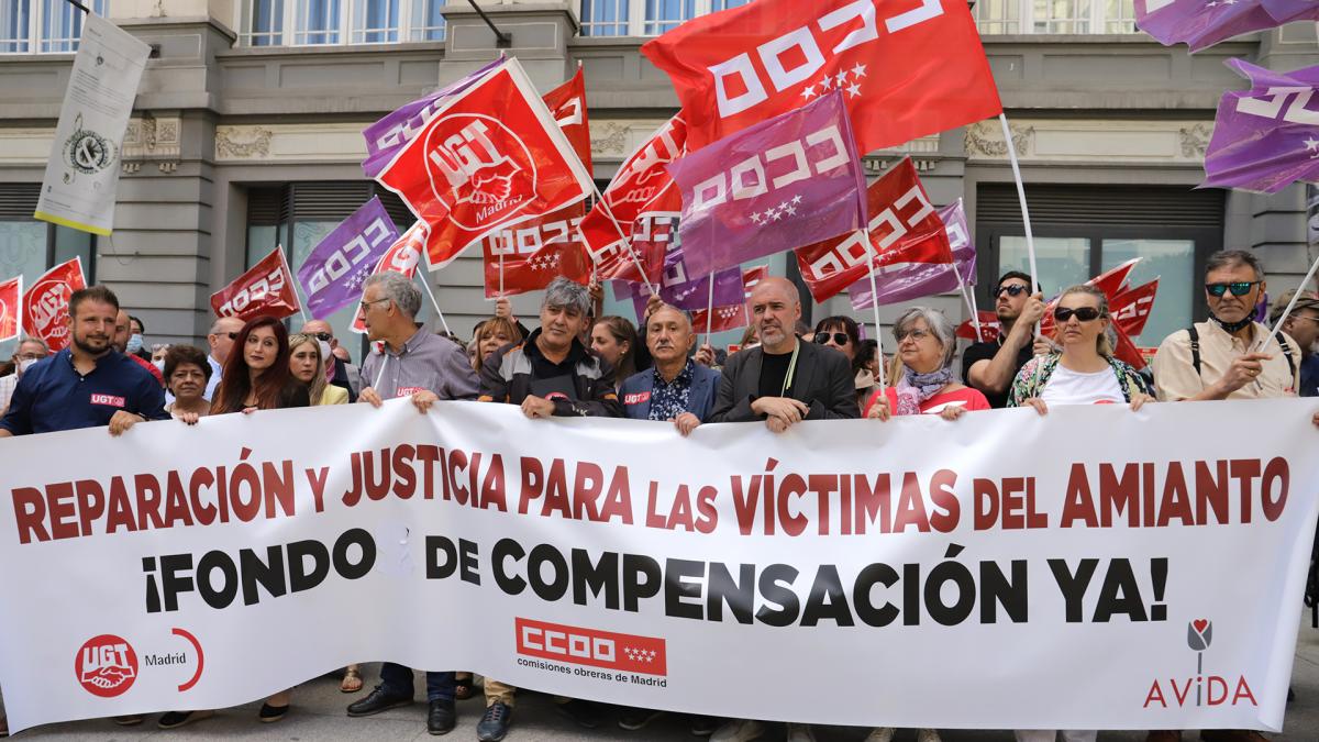 FEDAVICA, CCOO y UGT exigen la aprobacin del RD que desarrolla la Ley del fondo de las vctimas del amianto, que acumula 20 meses de retraso.