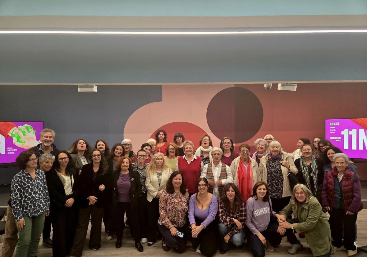Alguna de als mujeres y organiaciones ruenidas en el acto 'Feministas hacie el 11N' este 20 de octubre en el Crículo de Bellas Artes de Madrid.