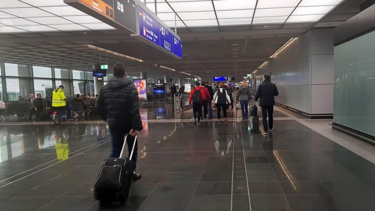 La deriva de las políticas migratorias que se están observando en la Unión Europea muestra un abandono de sus valores fundacionales para abrazar una agenda marcada por la extrema derecha