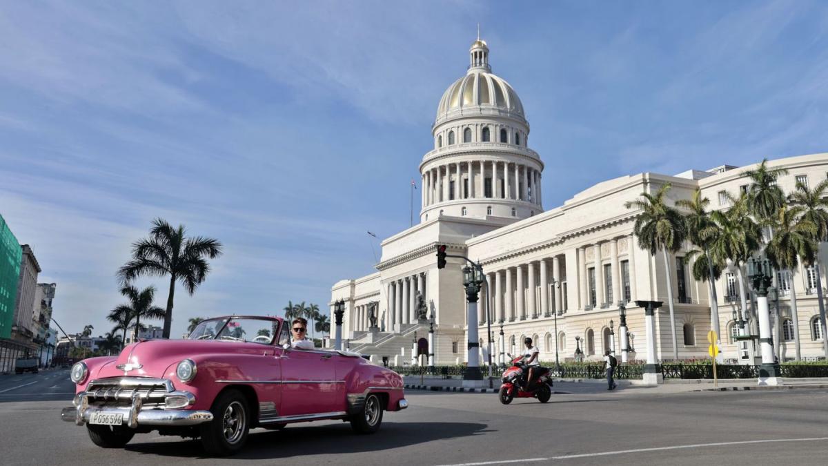 EE.UU. debe sacar a Cuba, de una vez, de la lista de Estados que, supuestamente, patrocinan el terrorismo.